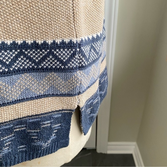 Ralph Lauren Chaps Southwestern Aztec V Neck Lace Up Sweater Size M Petite - Picture 8 of 9